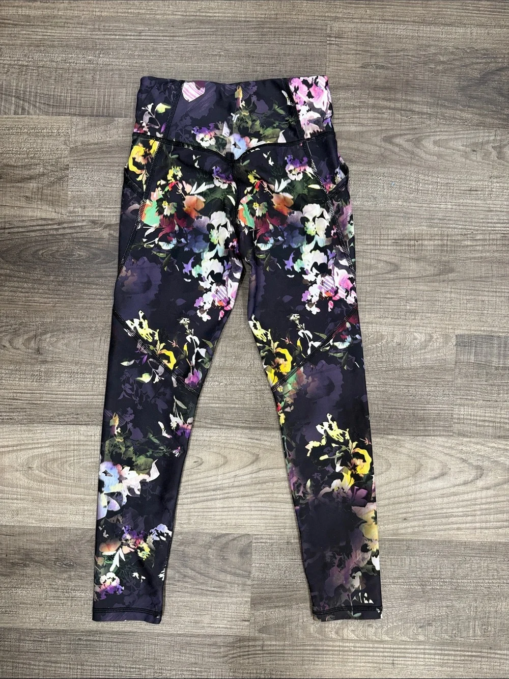 Old Navy Black Floral Performance Leggings